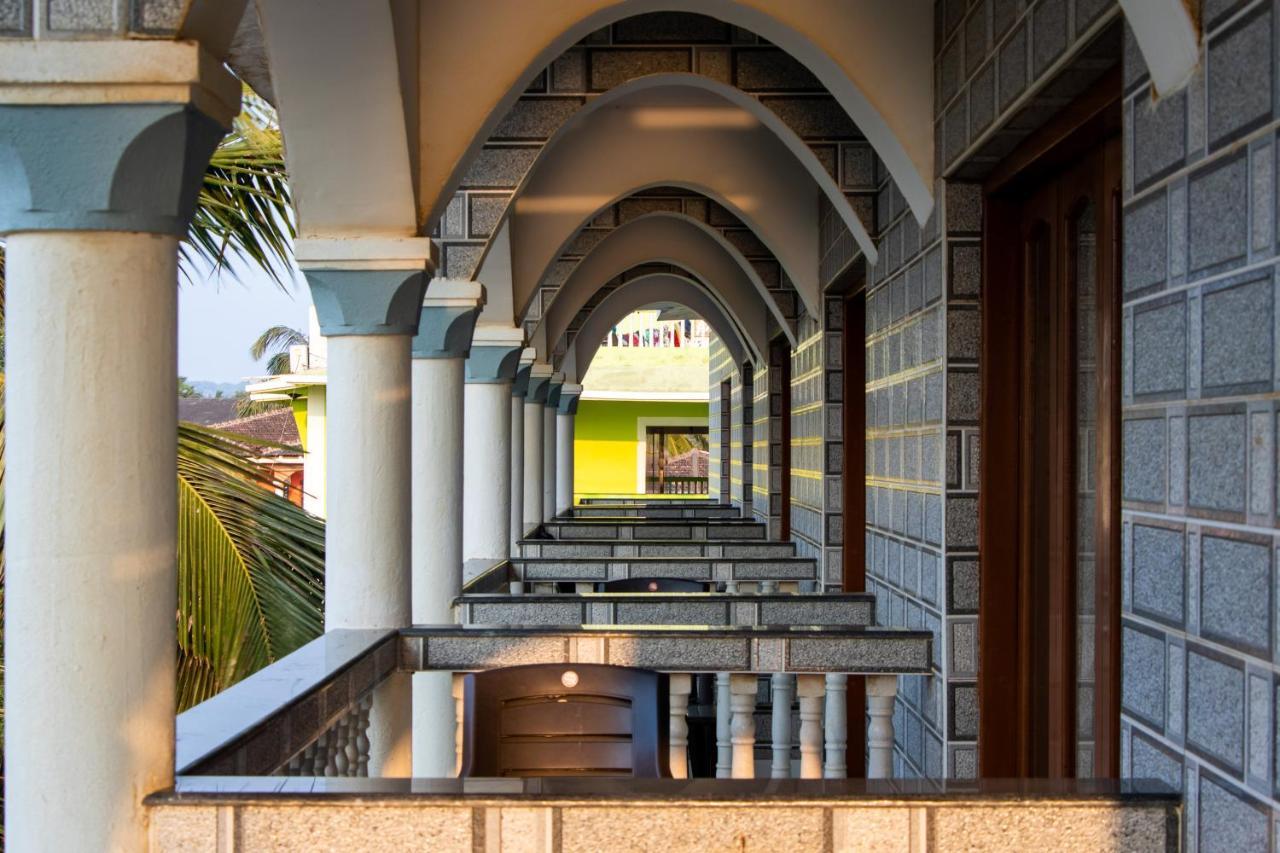 Larios Beach Holidays Resort Baga Bagian luar foto
