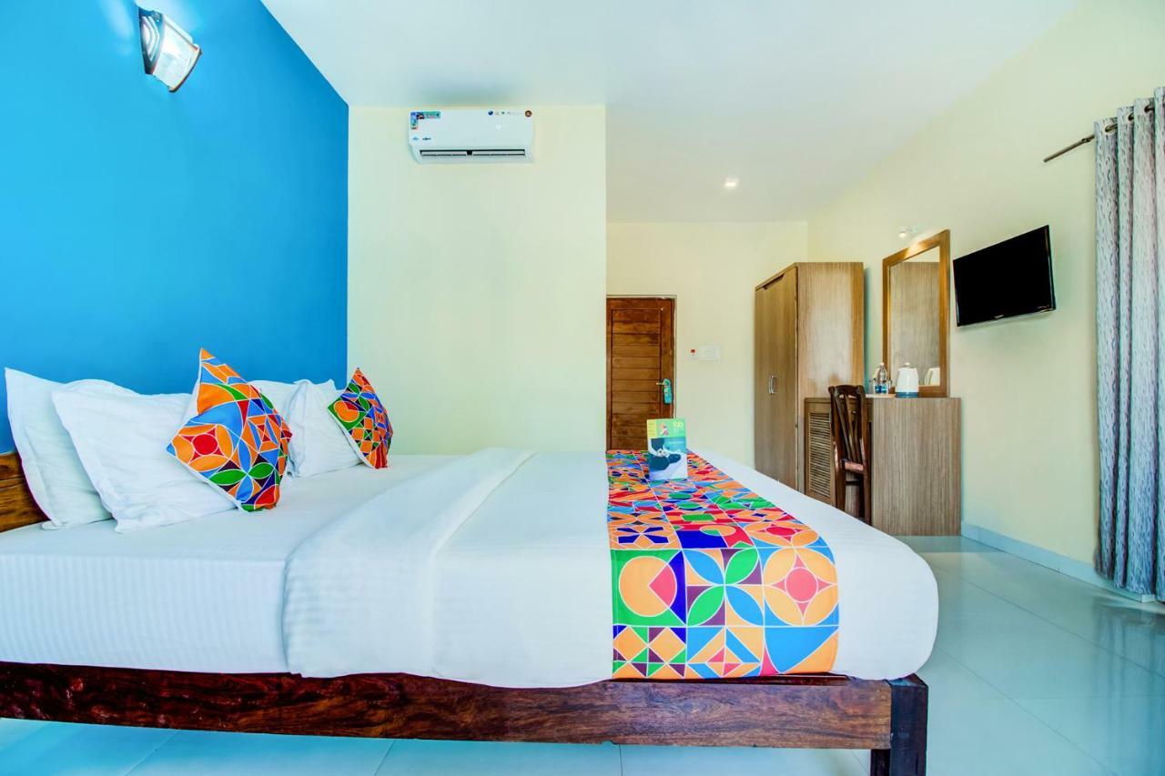 Larios Beach Holidays Resort Baga Bagian luar foto