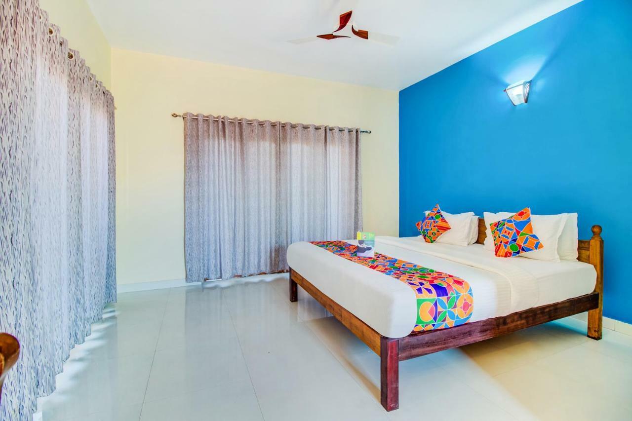 Larios Beach Holidays Resort Baga Bagian luar foto
