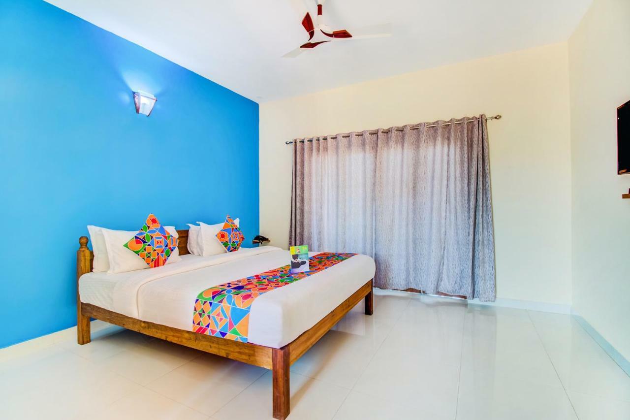 Larios Beach Holidays Resort Baga Bagian luar foto