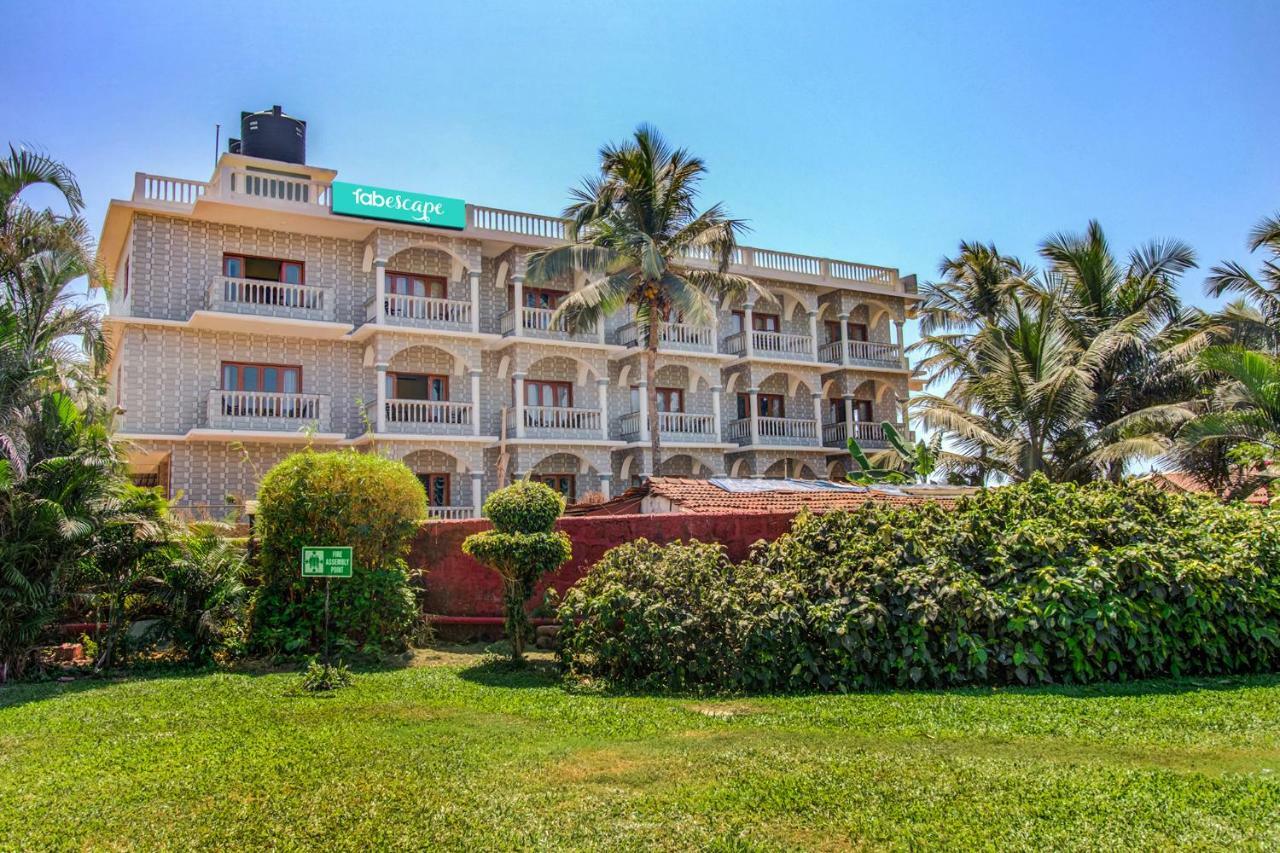 Larios Beach Holidays Resort Baga Bagian luar foto