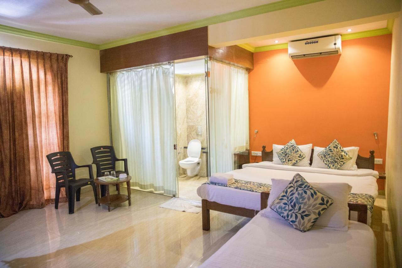 Larios Beach Holidays Resort Baga Bagian luar foto